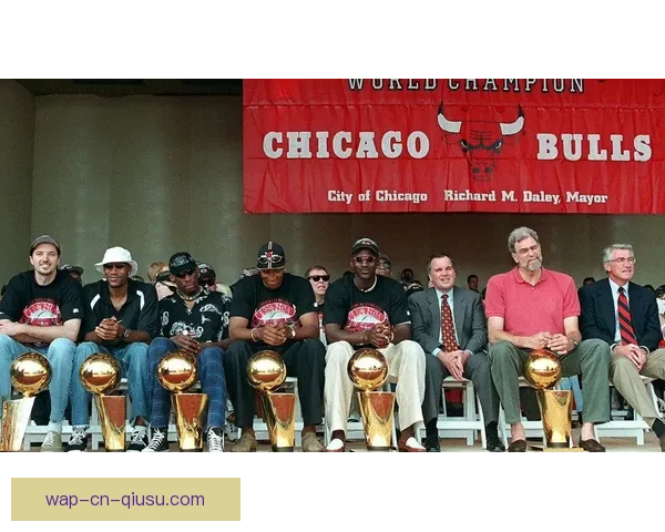 围绕Chicago Bulls英文名称解析公牛队品牌历史与文化传承